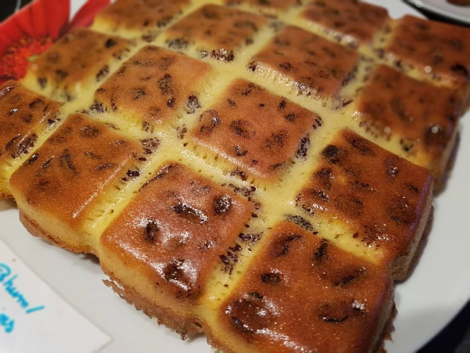 Gâteau rhum et raisins