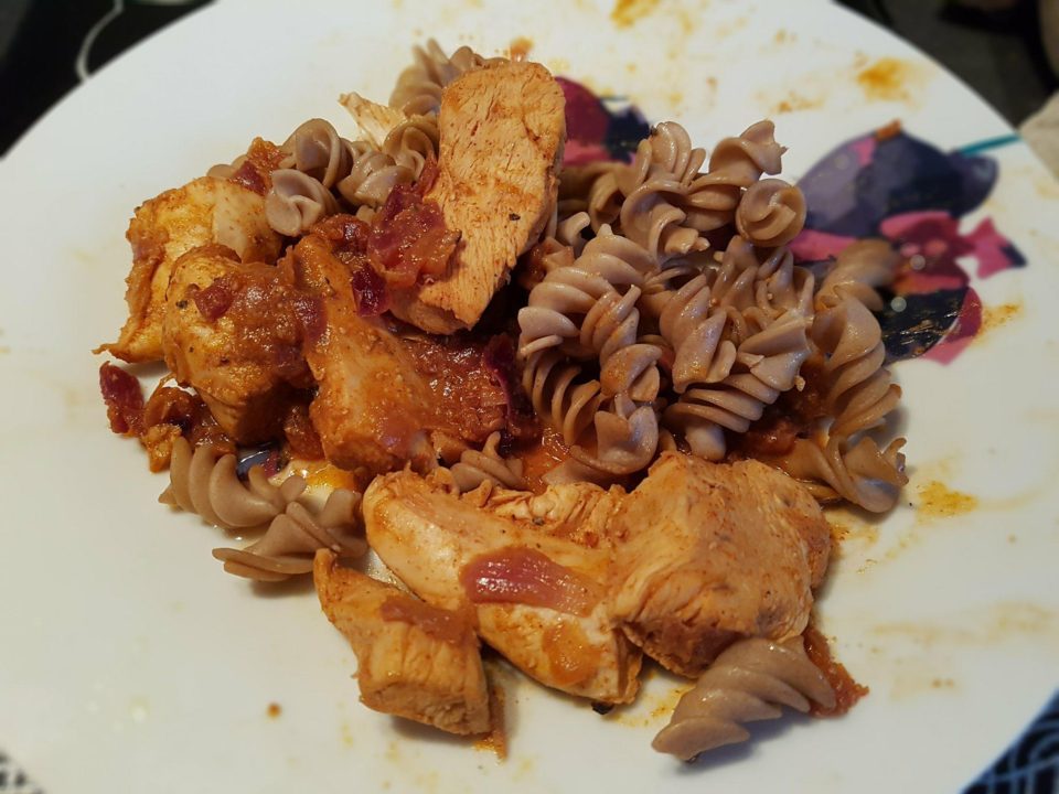 Poulet émincé au citron et au paprika