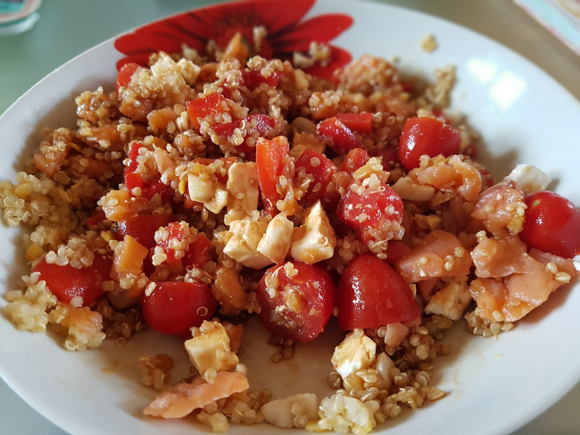 Salade de quinoa au saumon fumé