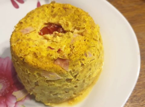 Mugcake / Bowlcake blanc de dinde, moutarde et tomates cerises