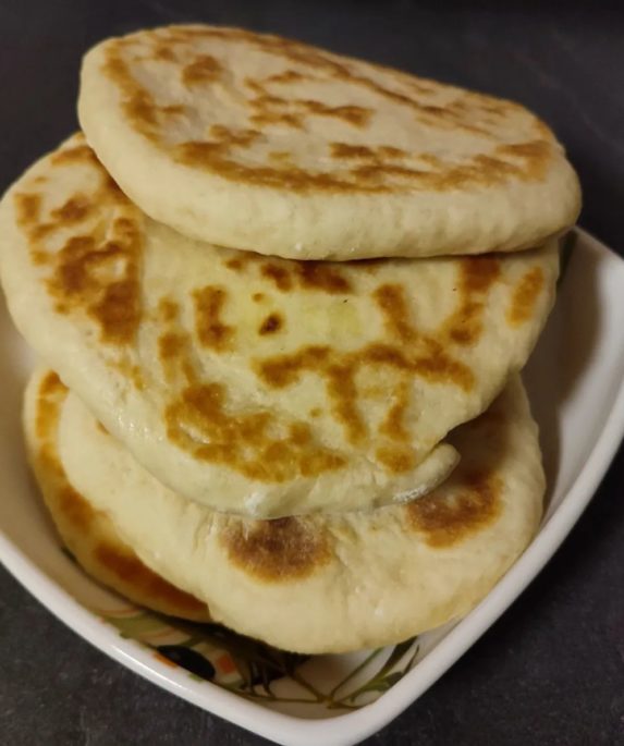 Naan au fromage
